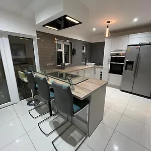 https://lovely-home-in.dublin-hotelsweb.com