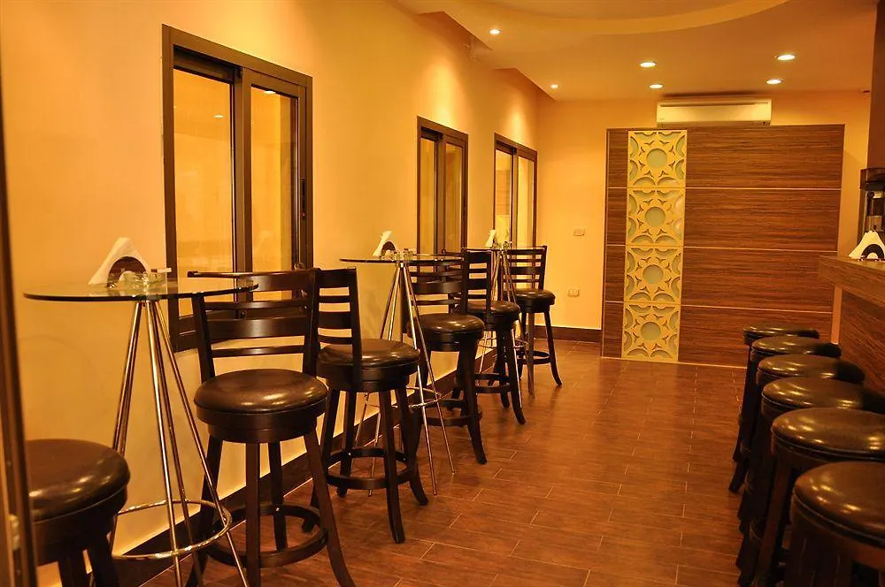 Orient Prince Hotel Beirut 4*,