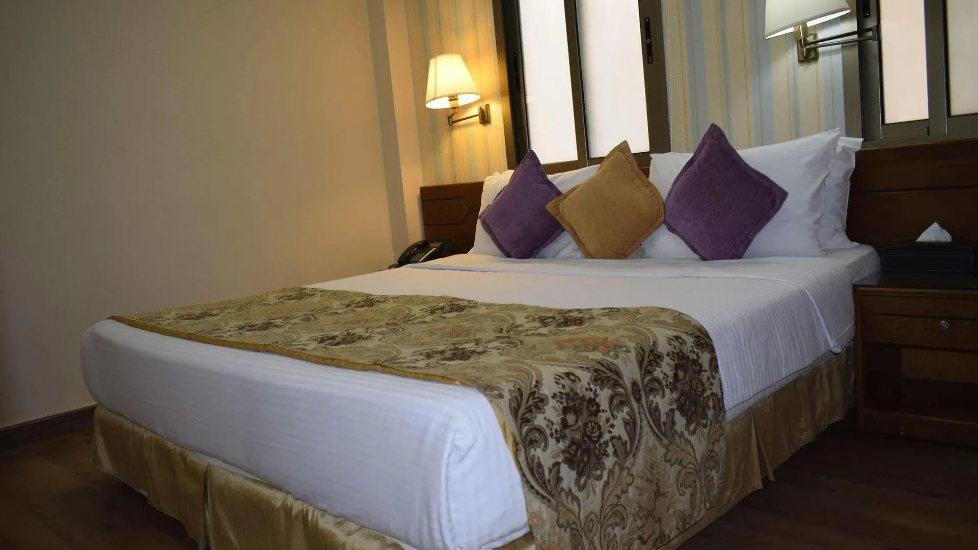 Orient Prince Hotel Beirut 4*,